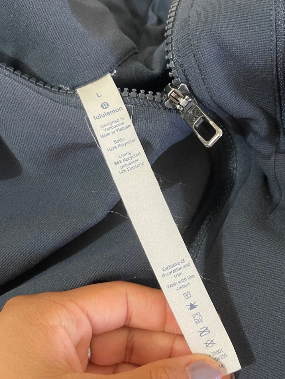 lululemon athletica Men's Lightweight Full-Zip Jacket in Slate Blue